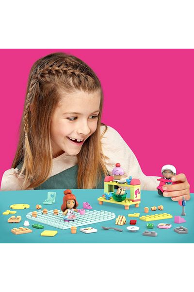 MEGA Mega Construx Barbie construction set, Confectionery, 76 pieces and 10 accessories
