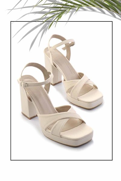 Bambi Matte Beige Women's Classic Heeled Shoes K01215081038