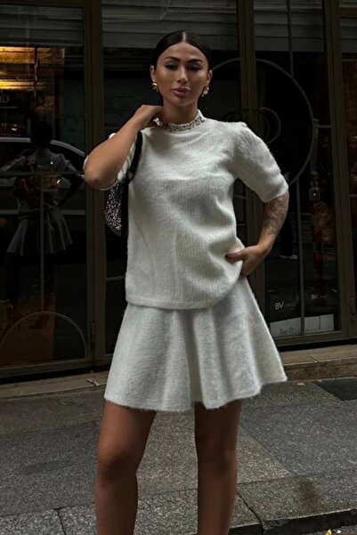 Lijuri Stoned Collar and Raised Mini Skirt Suit 10002