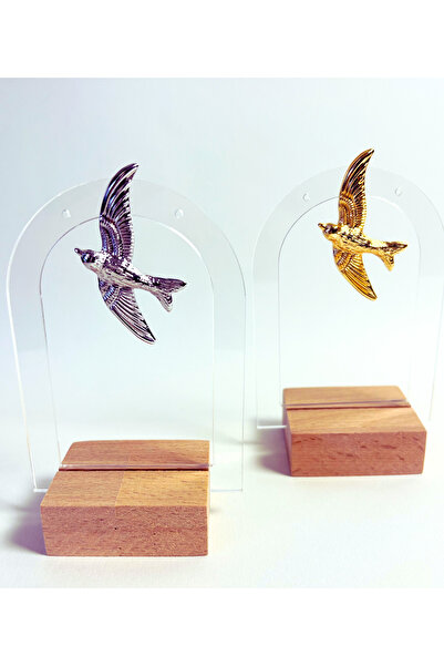 LYRA Gold Kırlangıç Figürlü Şık Kıkırdak Küpe