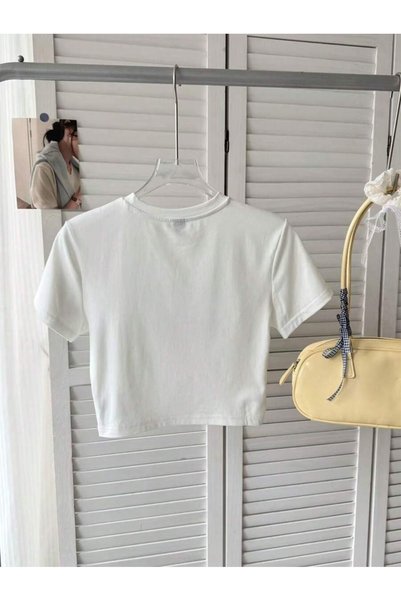 PALPİTO Kadın Beyaz Vintage Baskılı Bisiklet Yaka Dar Crop Tshirt