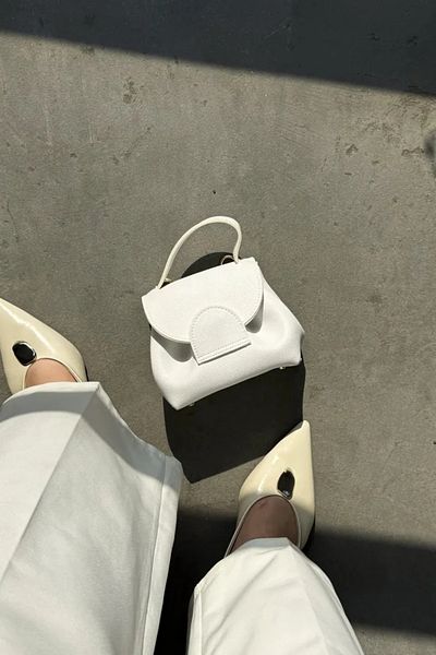 LEONAS Geantă de mână și de umăr pentru femei, elegantă și de bază, cu detaliu de pliat Polen White