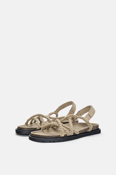 Pull & Bear صنادل الحبل
