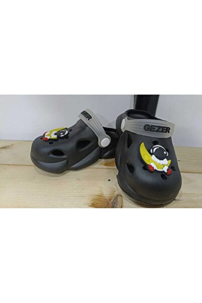 GEZER PAPUCI CROS BĂIEȚI PENTRU PLAJĂ ZILNIC UTILIZAȚI ÎN CASĂ PENTRU UTILIZARE ÎN GRĂDĂ PAPUCI BEBE PENTRU BĂIEȚI.