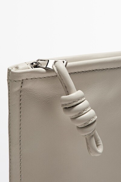 Massimo Dutti Düğümlü küçük napa deri çanta