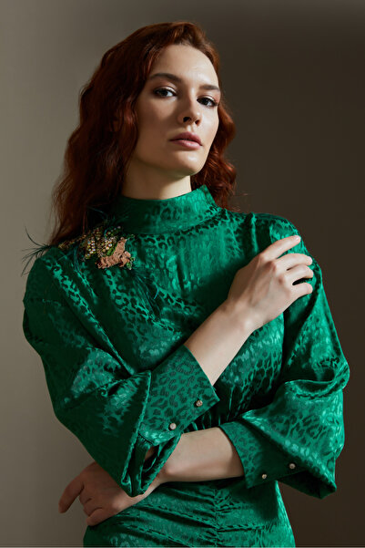 SERPİL Kadın Leopar Dokulu Saten Görünümlü Uzun Kollu Büzgü Detaylı Elbise