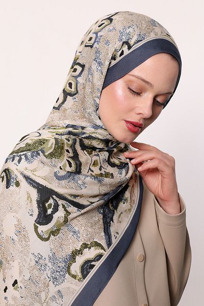 LuvenSara Patterned Silk Shawl