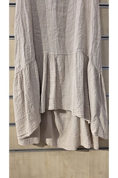 Park Moda Ιταλικό λινό φόρεμα με μηδενικό μανίκι με λεπτομέρεια με κουμπί στην πλάτη