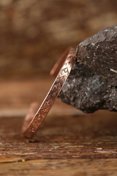 SUMRA Handmade Motif Pure Copper Unisex Bracelet Sm-B-0312