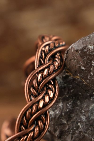 SUMRA Handmade Gunmetal Motif Pure Copper Unisex Bracelet Sm-B-0319