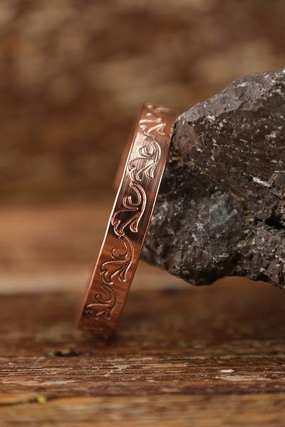 SUMRA Handmade Motif Pure Copper Unisex Bracelet Sm-B-0315