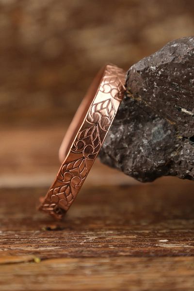 SUMRA Handmade Motif Pure Copper Unisex Bracelet Sm-B-0311