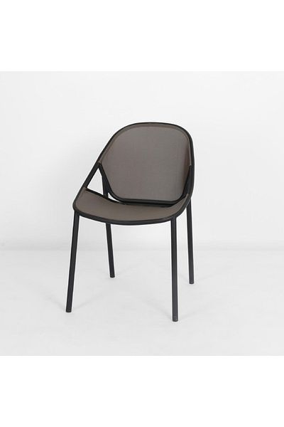 rexa Single chair with mesh seat and iron legs