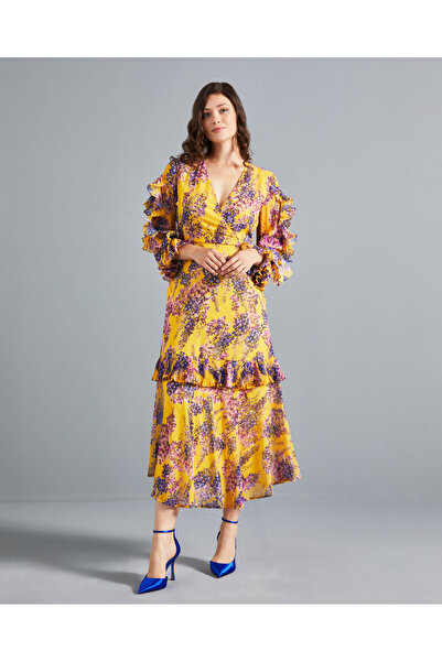 SERPİL Çiçek Desenli Kadın Elbise - Katlı Etek Detaylı - Fırfırlı Kol - V Yaka - Modern ve Şık Tasarım