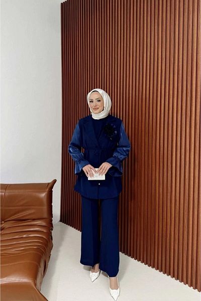 DEMET Sıla Rose Brooch Jacket Suit