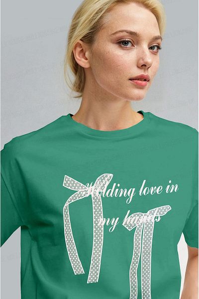 Millionaire Women's Bntn Green Ribbon Fluffy Textured Print Regular Fit Regular Fit T-Shirt