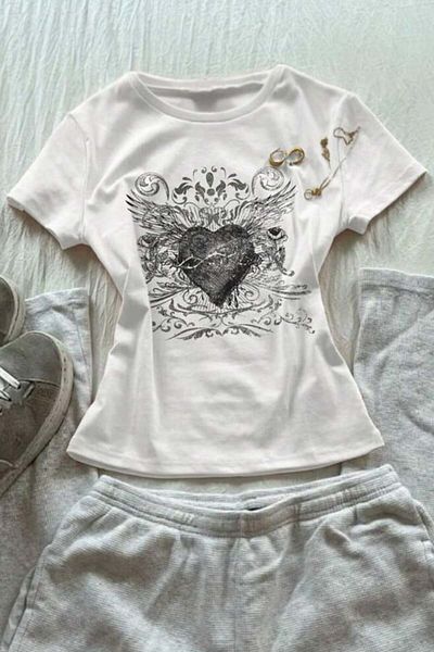 Köstebek Gothic Heart White Short Sleeve T-Shirt