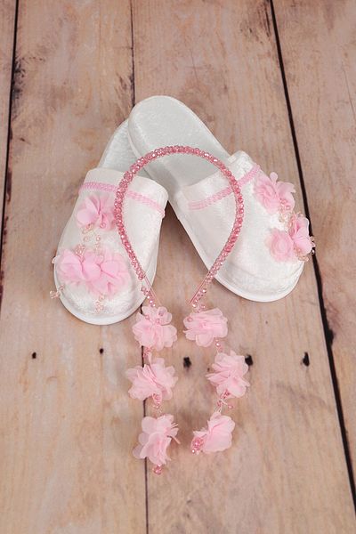 lohusahamile Pink Special Design Dangling Pearl Crown and Maternity Slippers Set
