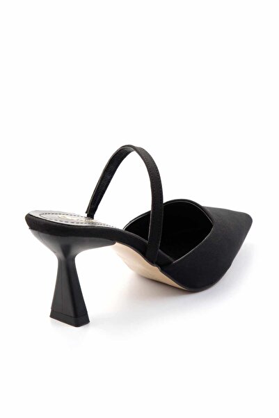 Bambi Mat Siyah Kadın Klasik Topuklu Ayakkabı K01192167538