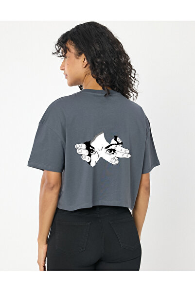 Windy Island Women's Back Printed Crew Neck Crop T-Shirt