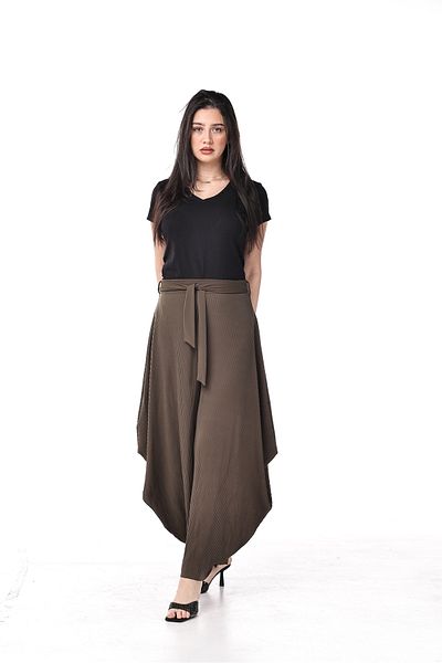 SUGA Luxury pleated trousers
