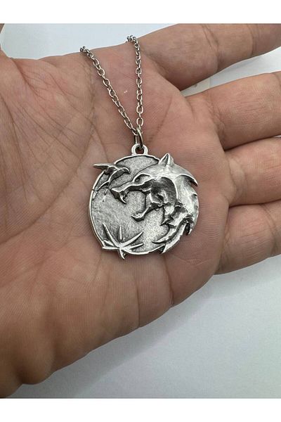 Herşey Nota Witcher Wolf Embossed Locket Unisex Necklace | 60cm Chain Cosplay Accessory