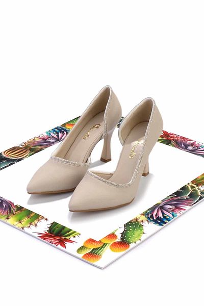 Bambi Pantofi clasici cu toc de damă din satin bej mat K 01471060038