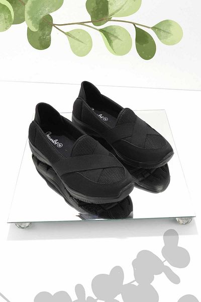 Bambi Schwarze Damen-Freizeitschuhe K01311225022