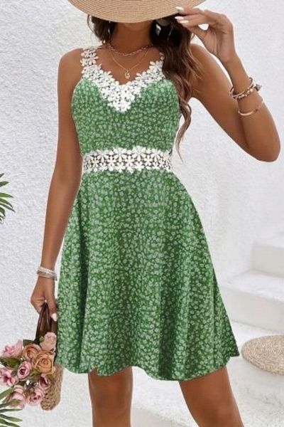 Mossta Strappy Floral Patterned Dress with Lace Detail - Green