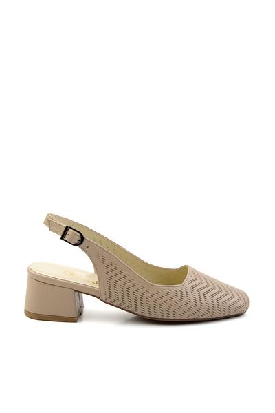 Bambi Beige Leather Women's Classic Heeled Shoes K01531252103