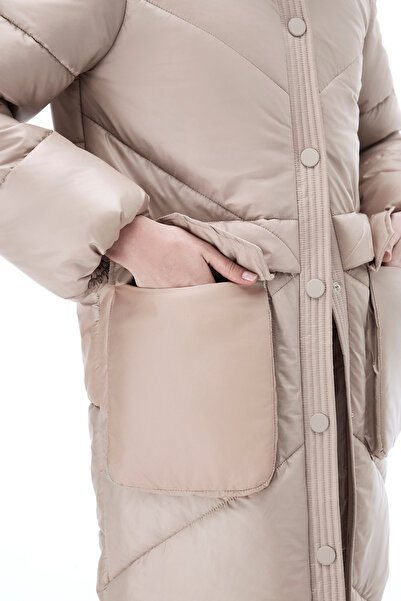 Perspective Awans Regular Fit Knee Length False Sleeve Shirt Collar Open Camel Feather Coat