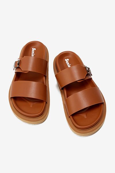 Seniorah Tan Skin Thick Banded Single Buckle Detailed Women's Slippers