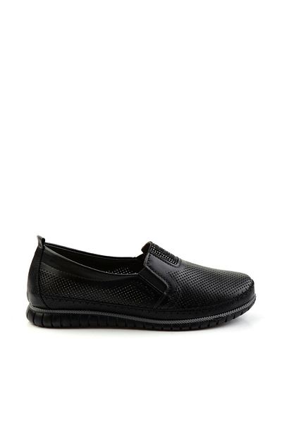 Bambi Black Leather Women's Casual Shoes K01140005203