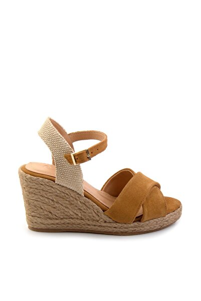 Bambi Taba Leather Kadın Sandalet K05718070702