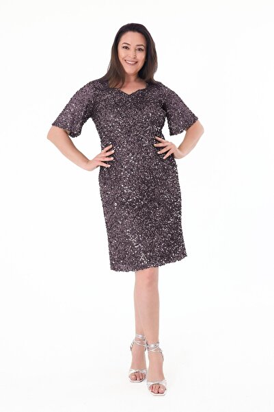 LİLAS XXL Büyük Beden Lila Renkli Pul Payetli Kısa Abiye Elbise