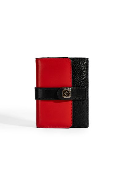 Desa Women's Red / Black Leather Wallet