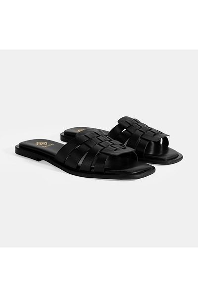 Desa Women's Black Leather Slippers