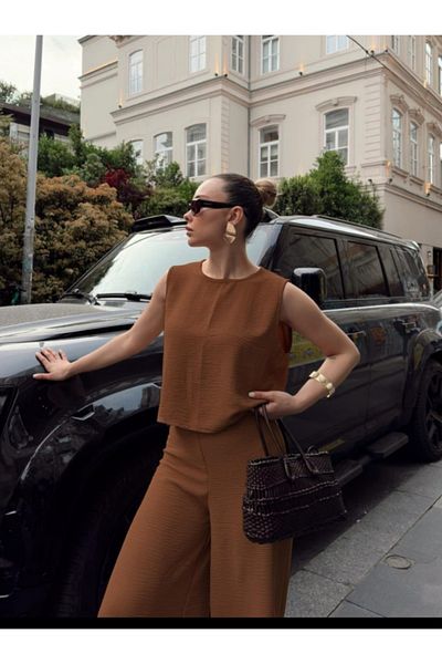atelyu Women Camel Ayrobin Camel Pant Blouse Double Set