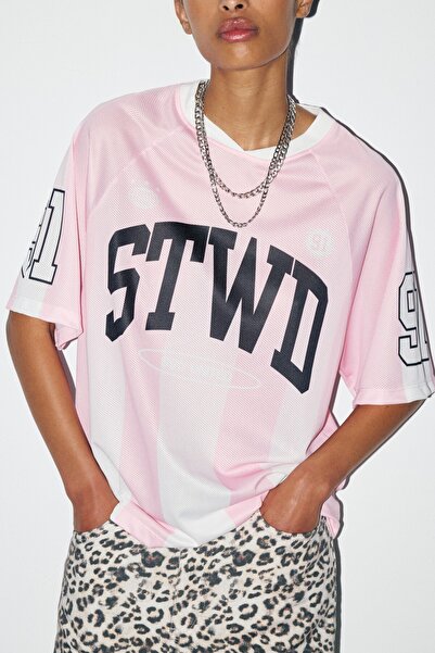 Pull & Bear Pembe 91 STWD futbol tişörtü