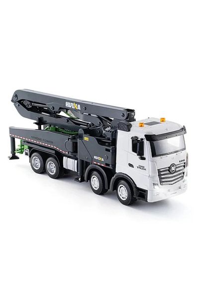 Huina Concrete pump truck Huina 1381 scale 1:18