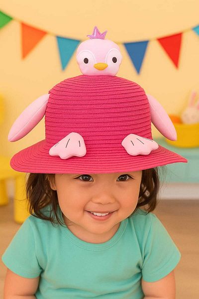gigigiyim Girl's Straw Hat with Penguin Detail