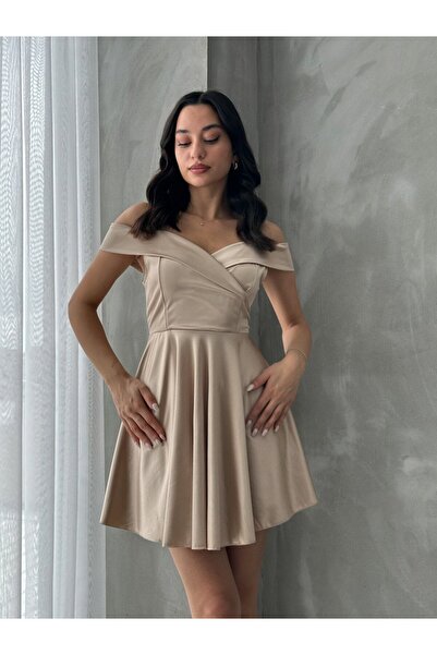 ADAMODA.RO Κοντό φόρεμα με τιράντες