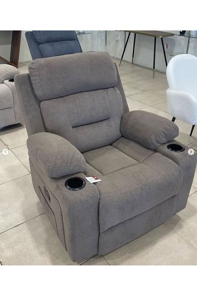 rexa Elegant and luxurious rocking recliner chair – 77 x 80 x 100 cm