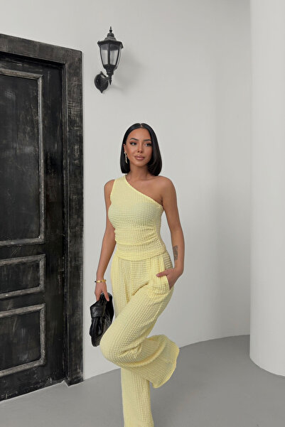 Aventien One Shoulder Seersucker Fabric Yellow Blouse Trousers Set