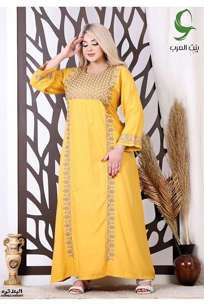 Genrics Embroidered two-thirds-sleeved reception jalabiya made of light and soft Marasi fabric, giving you a feeling of comfort and freshness