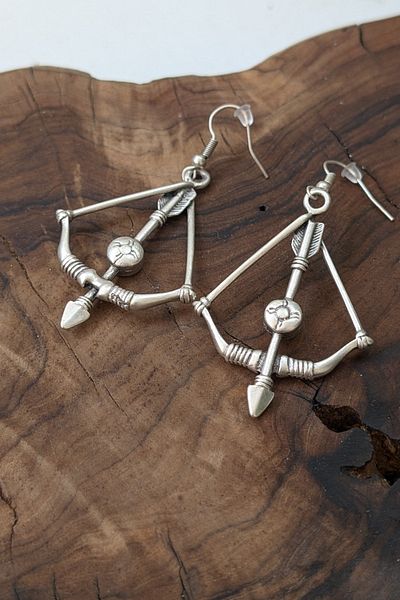 cheetah quality Arrow Bow Special Design Men's Earring