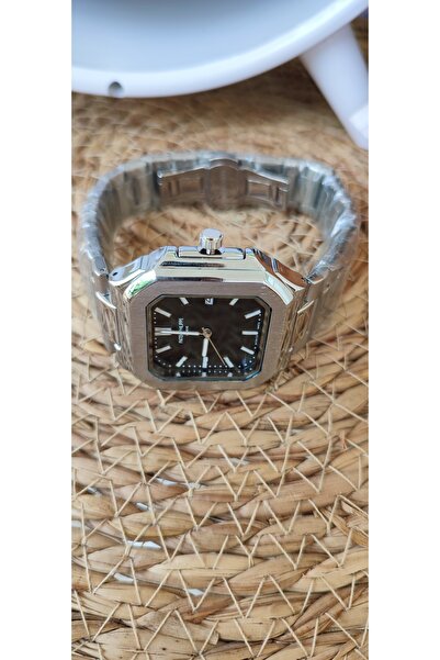 Universal Patek Philippe Men's Wrist Watch