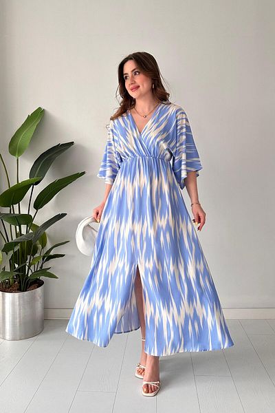 MaziButik Wave Bat Dress Baby Blue