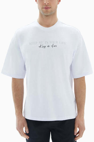 wecre8 White "Keep Me Alive" Printed T-shirt By WECRE8