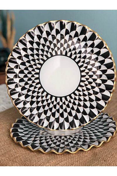 B&M Daisy Patterned Curved Service Plate 6 Pieces